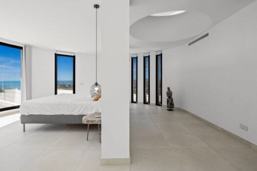 4 Bed Detached Villa for sale in Fuengirola, Costa del Sol