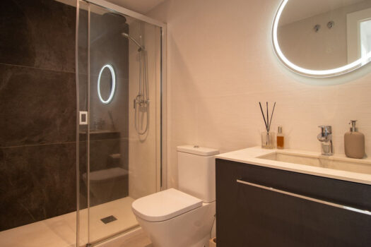 3 Bed Middle Floor Apartment for sale in Malaga Centro, Costa del Sol