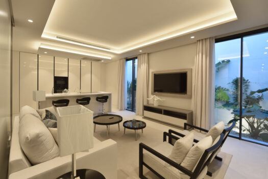 6 Bed Detached Villa for sale in Elviria, Costa del Sol