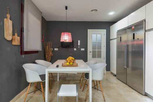 4 Bed Terraced Townhouse for sale in Benahavis, Costa del Sol