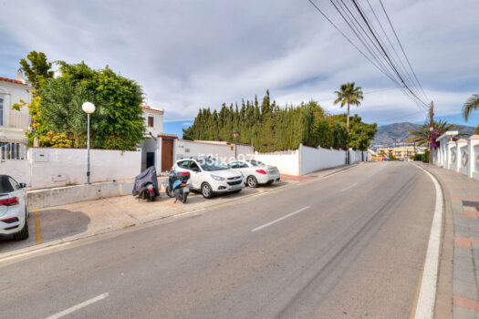 2 Bed Terraced Townhouse for sale in El Coto, Costa del Sol