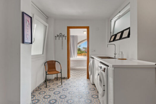 4 Bed Semi Detached Townhouse for sale in Fuengirola, Costa del Sol