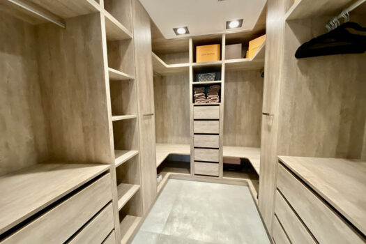 4 Bed Ground Floor Apartment for sale in Los Flamingos, Costa del Sol