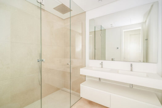 4 Bed Penthouse Apartment for sale in Benahavis, Costa del Sol