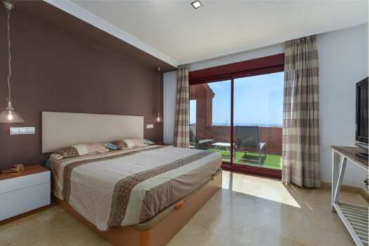 4 Bed Terraced Townhouse for sale in Benahavis, Costa del Sol