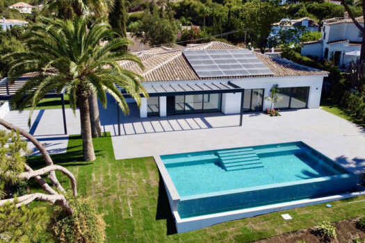 4 Bed Detached Villa for sale in Elviria, Costa del Sol