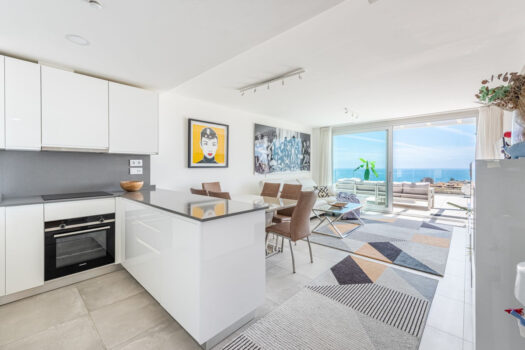 3 Bed Penthouse Apartment for sale in Fuengirola, Costa del Sol