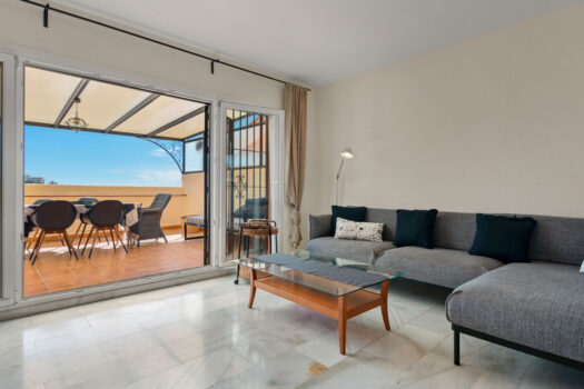 4 Bed Semi Detached Townhouse for sale in Fuengirola, Costa del Sol