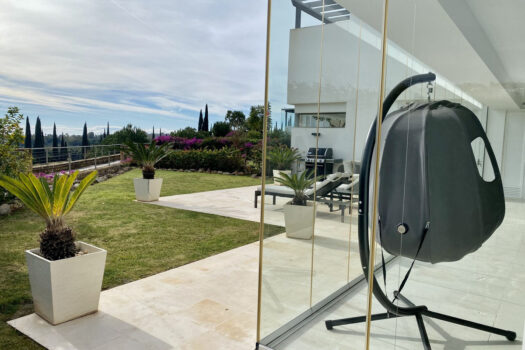 4 Bed Ground Floor Apartment for sale in Los Flamingos, Costa del Sol