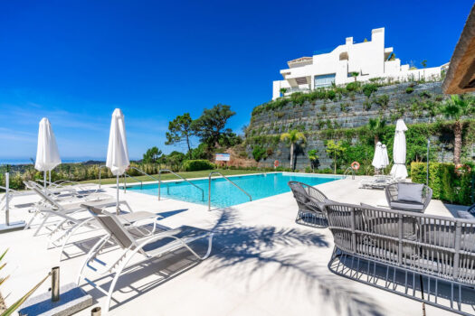 4 Bed Penthouse Apartment for sale in Benahavis, Costa del Sol