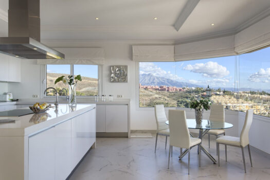 8 Bed Detached Villa for sale in Benahavis, Costa del Sol