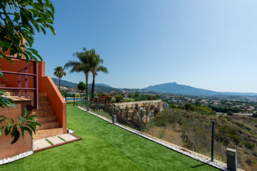 4 Bed Terraced Townhouse for sale in Benahavis, Costa del Sol