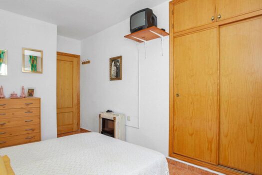 Cozy corner apartment with communal pool ideal for families and investors