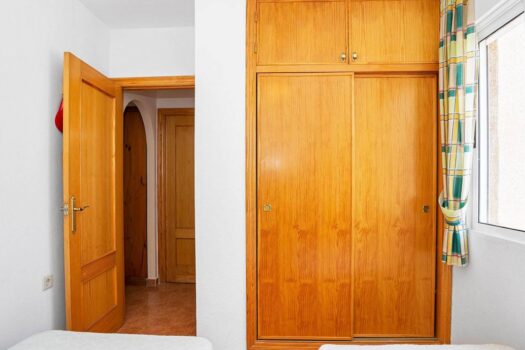 Cozy corner apartment with communal pool ideal for families and investors