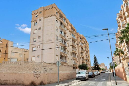 Cozy corner apartment with communal pool ideal for families and investors