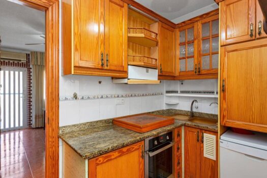 TOWNHOUSE OPPORTUNITY IN LOS ALTOS