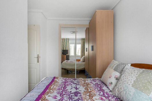 Opportunity for 3 bedrooms with pool and green areas