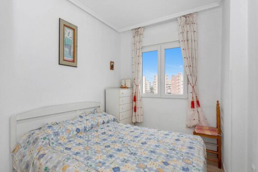 Opportunity for 3 bedrooms with pool and green areas