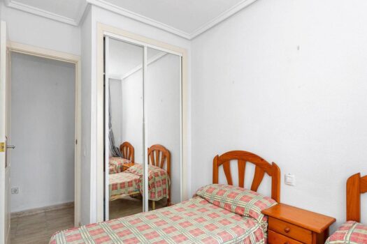 Opportunity for 3 bedrooms with pool and green areas