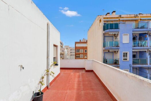 Úchvatný dům v centru Torrevieji