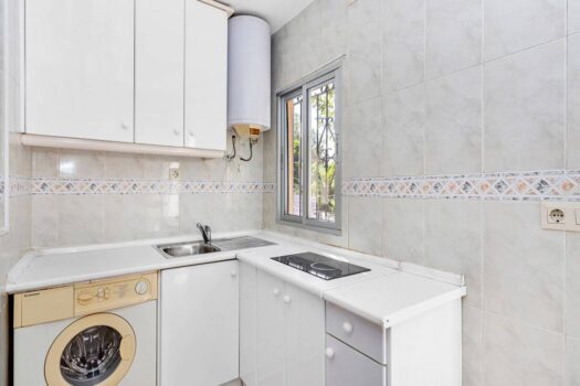 Opportunity in La Mata ground floor with 1 bedroom plot