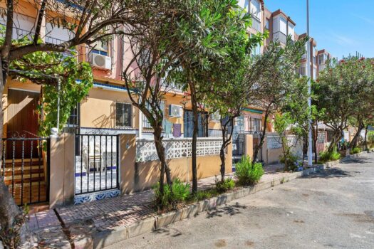 Opportunity in La Mata ground floor with 1 bedroom plot