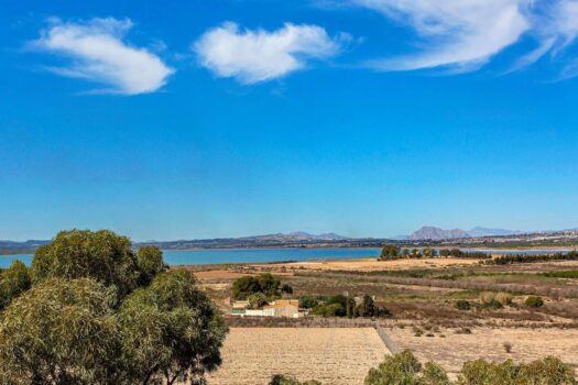 Opportunity at an unbeatable price! Your South home a stone’s throw from the dunes and the sea