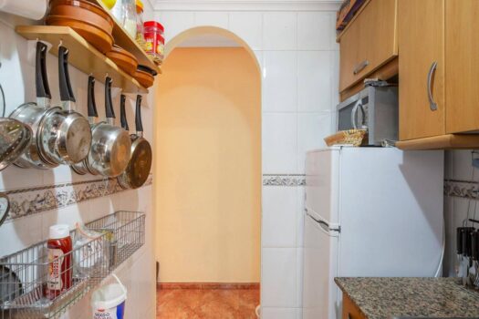 Apartment with pool and two bedrooms in Torrevieja