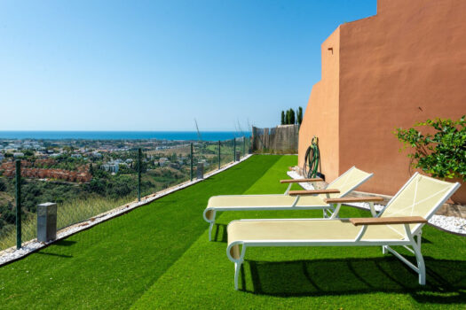 4 Bed Terraced Townhouse for sale in Benahavis, Costa del Sol