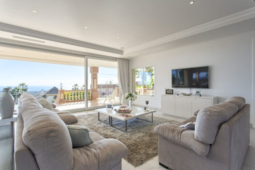 8 Bed Detached Villa for sale in Benahavis, Costa del Sol
