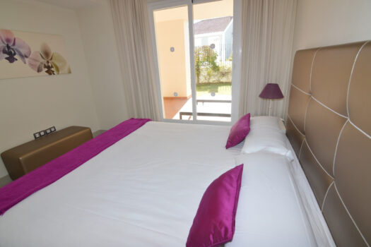 2 Bed Ground Floor Apartment for sale in New Golden Mile, Costa del Sol