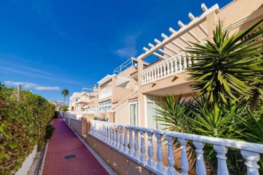 Útulný bungalov v La Zenia