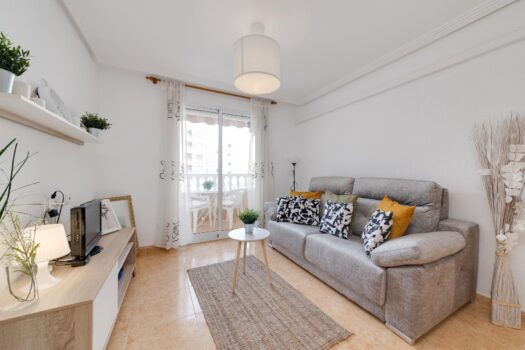 Pěkný apartmán s garáží Torrevieja.