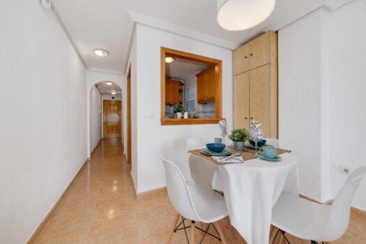 Pěkný apartmán s garáží Torrevieja.