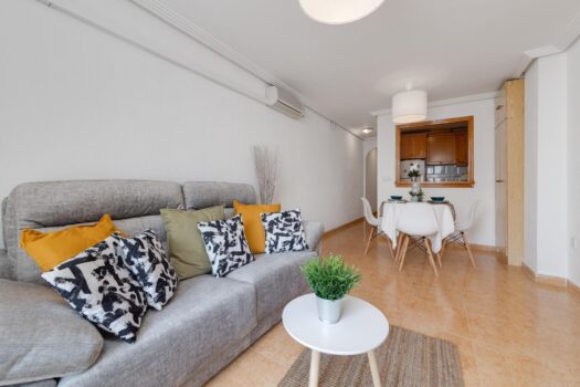 Pěkný apartmán s garáží Torrevieja.