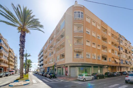 Pěkný apartmán s garáží Torrevieja.
