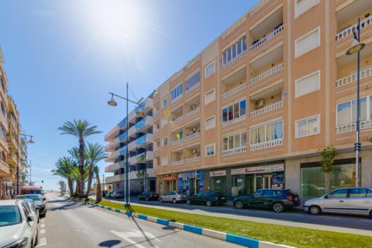 Pěkný apartmán s garáží Torrevieja.