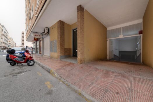 Pěkný apartmán s garáží Torrevieja.