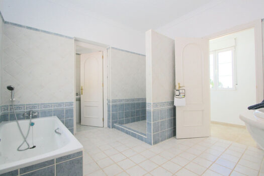 3 Bed Detached Villa for sale in Valtocado, Costa del Sol