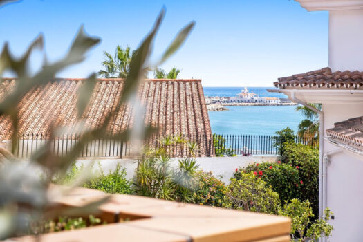 2 Bed Ground Floor Apartment for sale in Benalmadena Costa, Costa del Sol