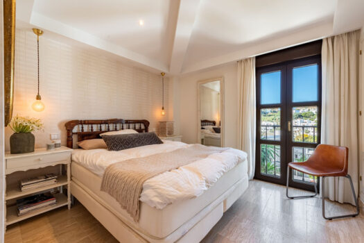 5 Bed Detached Villa for sale in Estepona, Costa del Sol