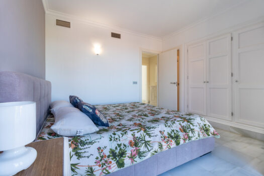 3 Bed Terraced Townhouse for sale in Benahavis, Costa del Sol