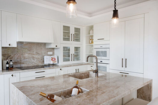 5 Bed Detached Villa for sale in Nueva Andalucia, Costa del Sol