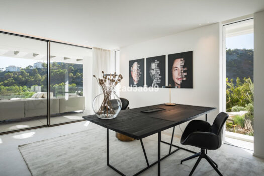 6 Bed Detached Villa for sale in La Quinta, Costa del Sol