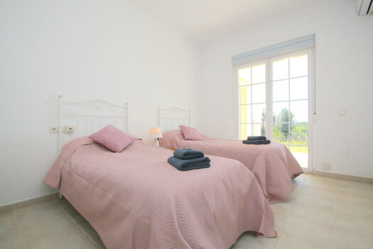 3 Bed Detached Villa for sale in Valtocado, Costa del Sol