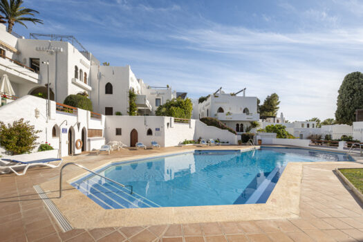 Řadový dům – 4 ložnice – Nueva Andalucia