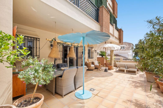 2 Bed Ground Floor Apartment for sale in Benalmadena Costa, Costa del Sol