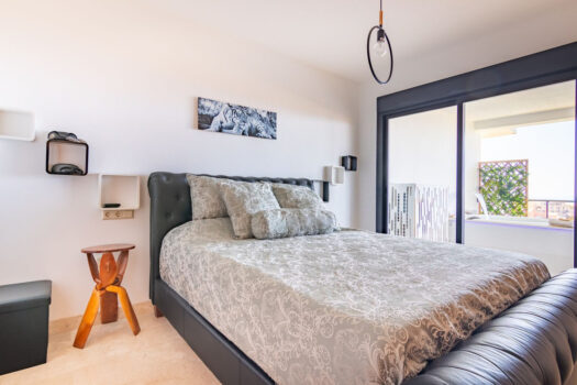 2 Bed Middle Floor Apartment for sale in Riviera del Sol, Costa del Sol