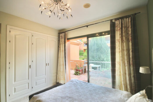 3 Bed Penthouse Apartment for sale in Atalaya, Costa del Sol