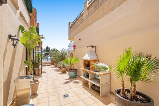 2 Bed Ground Floor Apartment for sale in Benalmadena Costa, Costa del Sol